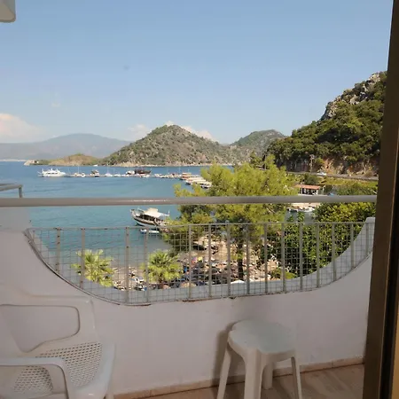 Mar-bas Hotel 3*
